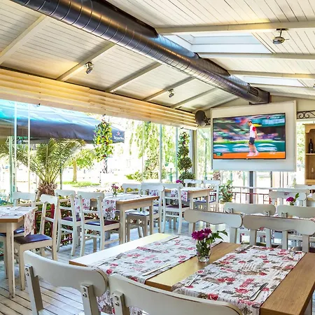 Saint George & Medical Hotel