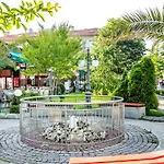 Готель Saint George & Medical