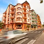 Готель Saint George & Medical