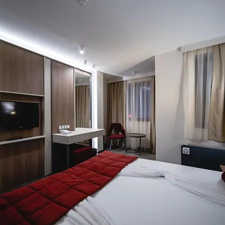 Otel Saint George & Medical