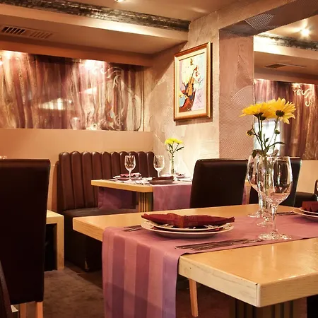 Otel Saint George & Medical