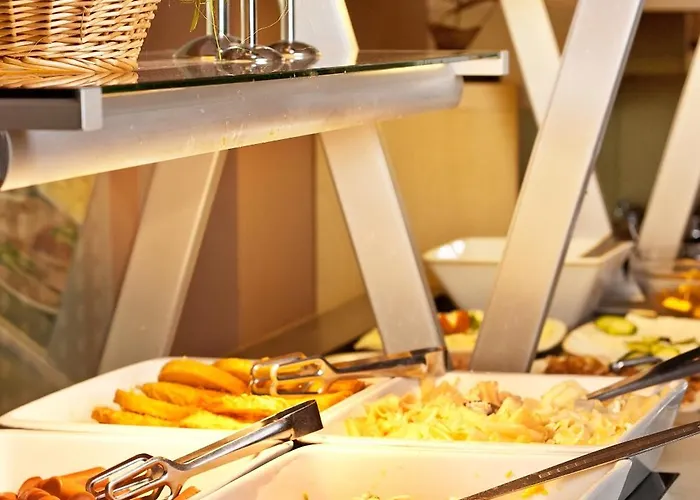 Saint George & Medical 酒店 4*